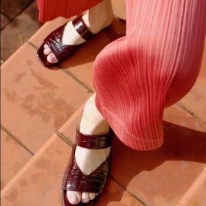 Nomasei Vida mules crocodile effect